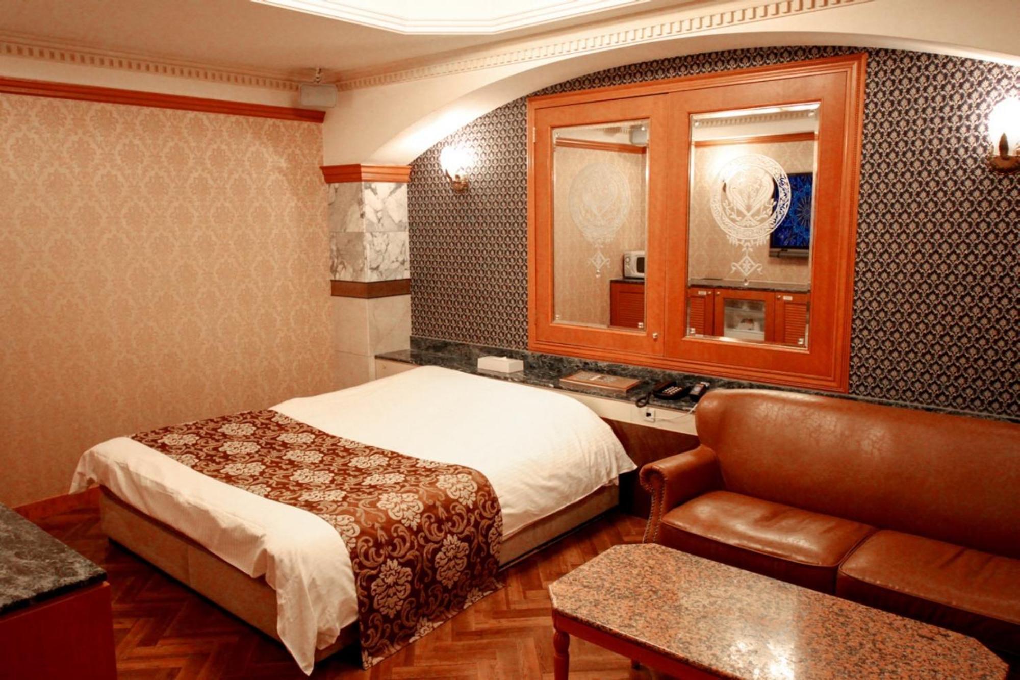 Hotel Shasha Toyonaka (Adults Only) Esterno foto